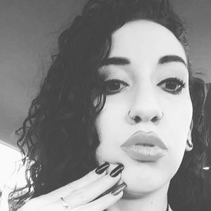 Meet your Posher, Dyanna